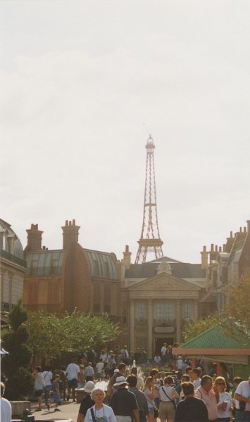 007-Eiffel Tower France.jpg